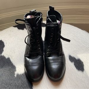 Xenia Spice Vegan Steel Toe Workboot! NWOT. Gorgeous! 9.5